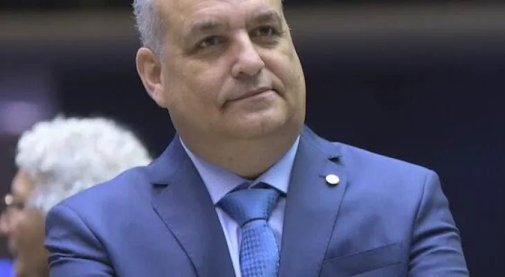 Quem é Alfredo Gaspar, escolhido vice na chapa de Flávio Bolsonaro