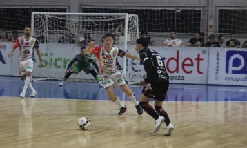 Cascavel Futsal tem confronto direto pelo G-8 da Liga Nacional contra o Campo Mourão