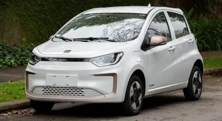 JAC Motors tira carros de linha e reduz lojas no Brasil