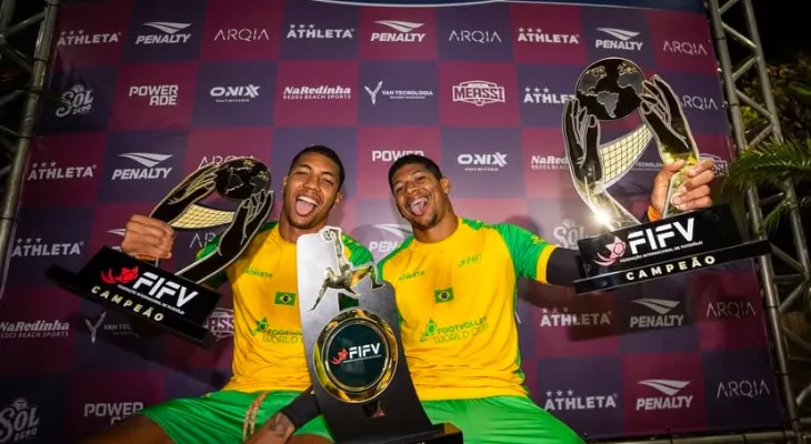 Dupla brasileira é campeã do Circuito Mundial de Futevôlei