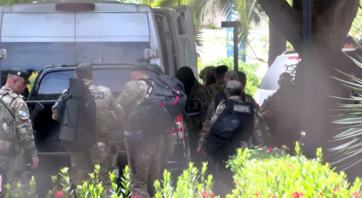 Homem que mantinha casal de idosos refém morre após intervenção policial em Londrina