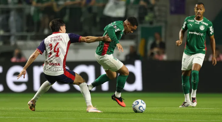 Abel Ferreira minimiza tropeços do Palmeiras em casa