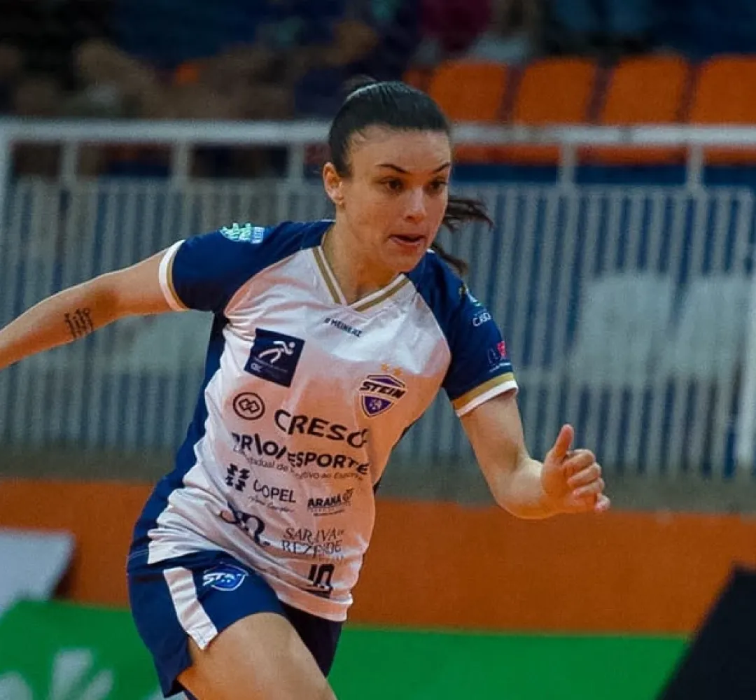 Stein Cascavel supera Telêmaco Borba e chega à sexta vitória consecutiva