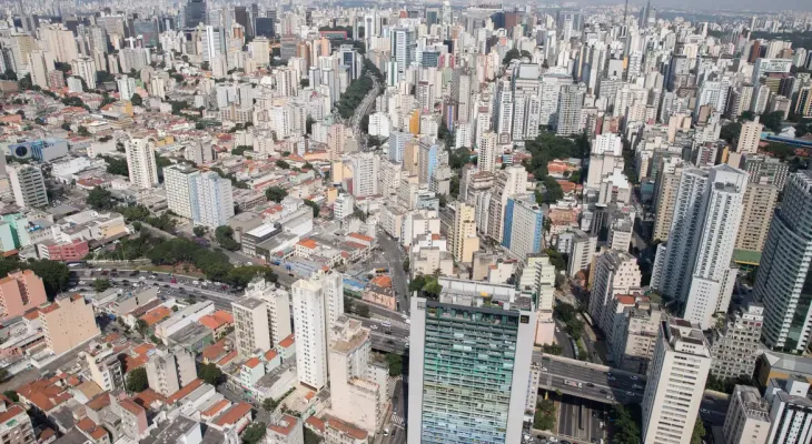 Área urbanizada no Brasil cresce 12,3% em três anos, aponta IBGE