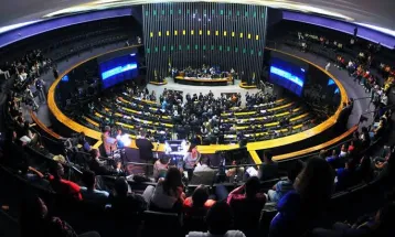 Maioria dos deputados eleitos em 2022 tenta reeleição para a Câmara em 2026