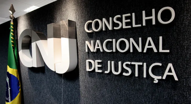 Nove candidatos nas eleições de 2026 têm mandados de prisão em aberto
