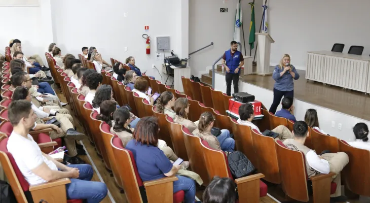 Cascavel capacita agentes de Endemias para implantação de Método Wolbachia