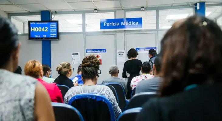 Fila de espera do INSS cai para 1,2 milhão de requerimentos