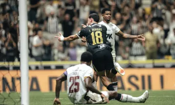 Atlético-MG vence Vitória com reservas e aumenta série invicta no Brasileirão