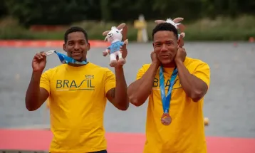 Jacky Godmann e Gabriel Nascimento são prata no Mundial de Canoagem