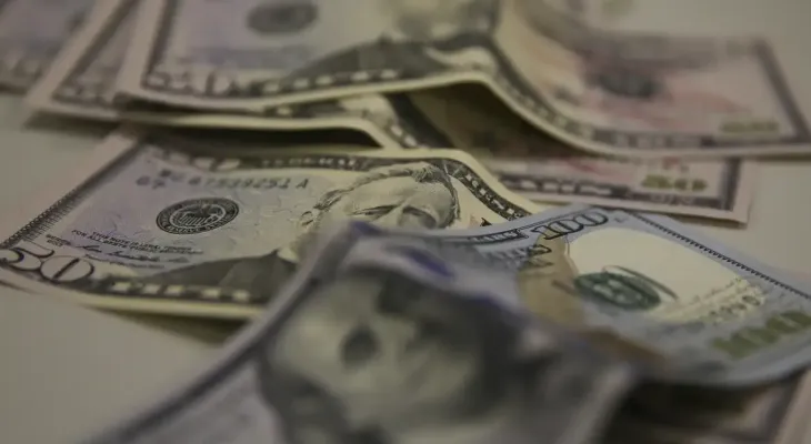 Brasil e EUA retomam negociação após tarifaços de 25% e 12,5%