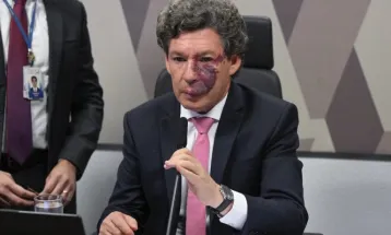 Comissão adia pela 2ª vez votação sobre fim da taxa das blusinhas