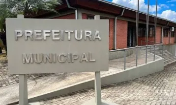 Ministério Público investiga contrato de arquiteta mantido após nomeação de concursado em Bocaiúva do Sul