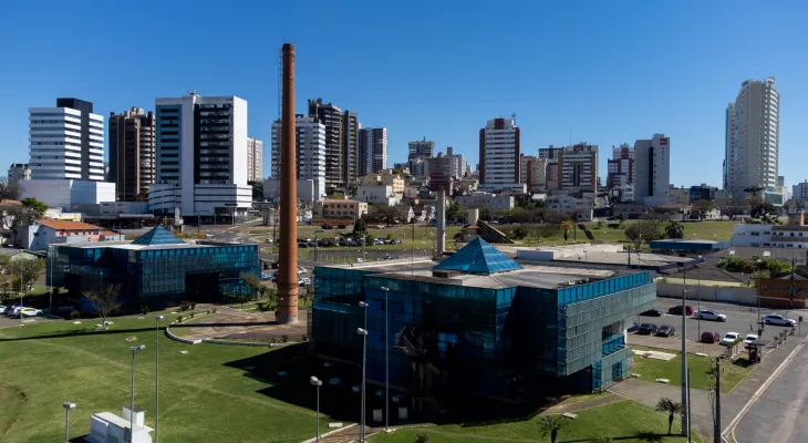“Carreta de imagens” inicia atendimentos gratuitos em Ponta Grossa