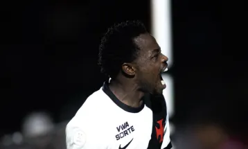 Vitória x Vasco: Cruz-maltino vence e avança à semifinal da Copa do Brasil