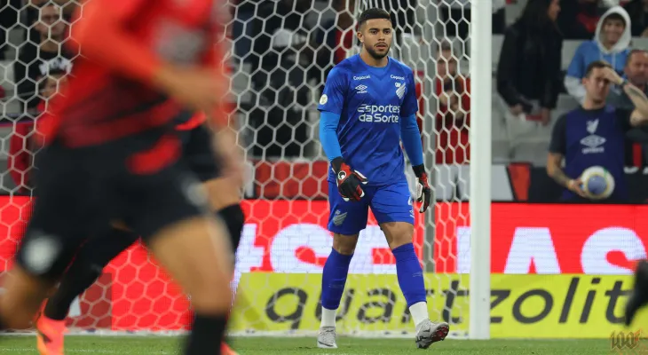 Athletico troca goleiro titular e Mycael ganha chance contra o Cruzeiro