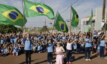 Desfile de 7 de Setembro reúne 14 mil participantes em Cascavel