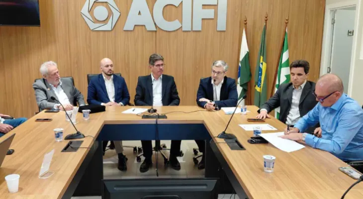 Receita quer transformar Foz em referência nacional de inovação nas fronteiras