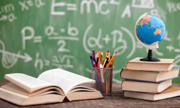 Pé-de-Meia Licenciaturas oferece bolsas de R$ 1.050 para futuros professores
