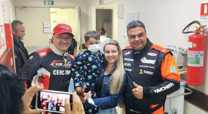 Fórmula Truck faz ação solidária em prol da Uopeccan