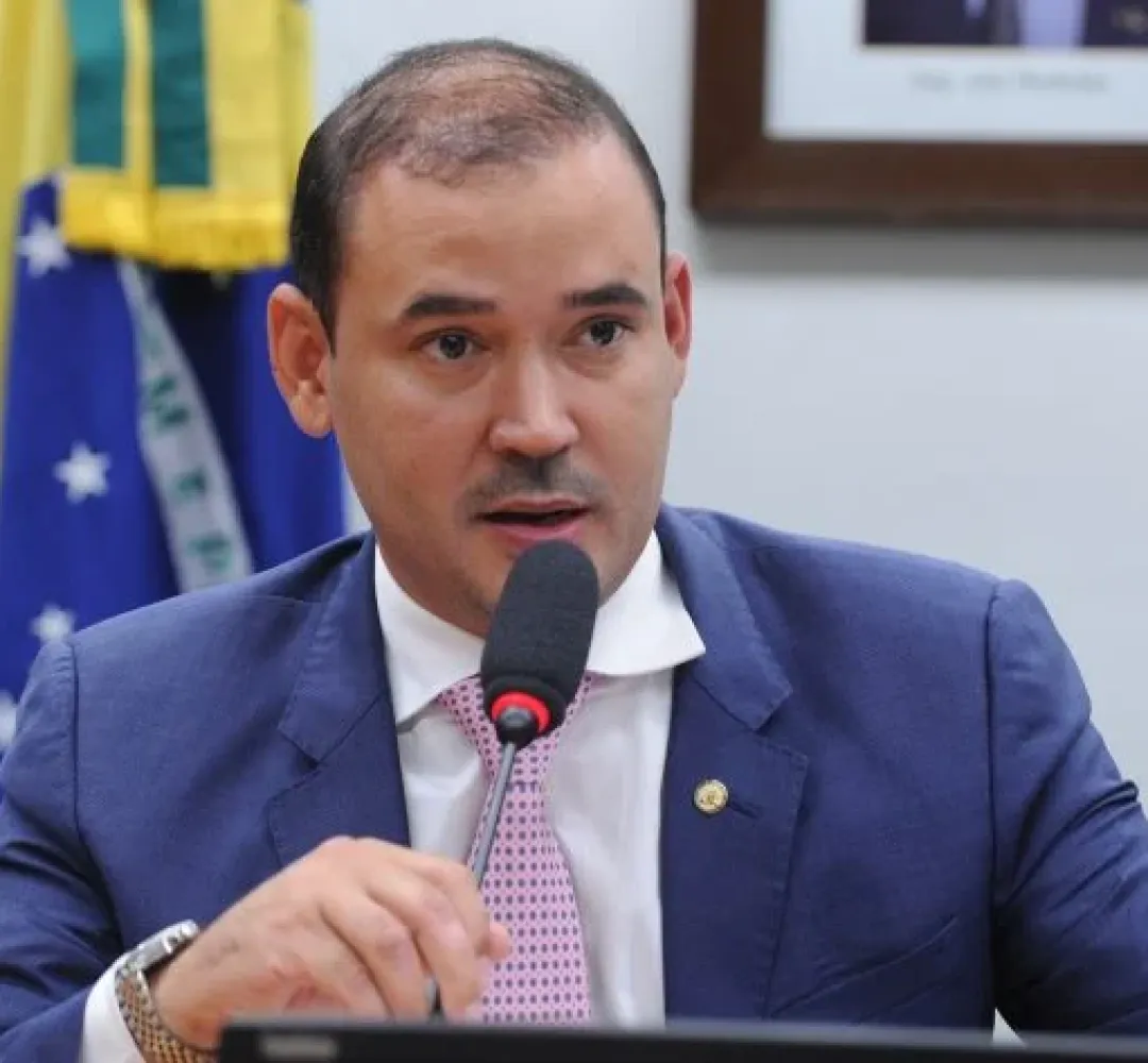 Tocantins: Empresa fantasma de esposa que movimentou R$170 milhões assomba campanha de Vicentinho Júnior