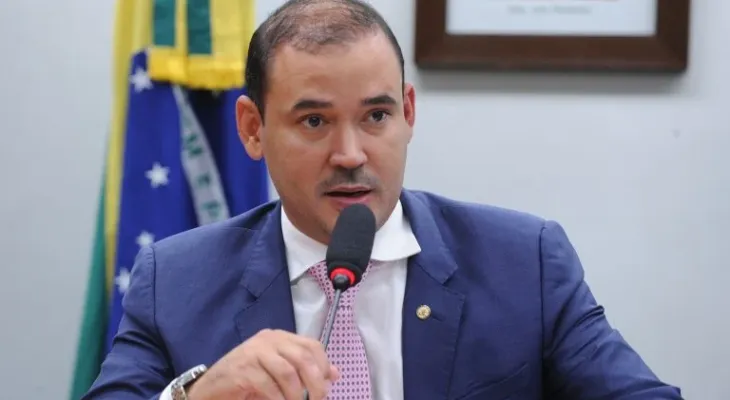 Tocantins: Empresa fantasma de esposa que movimentou R$170 milhões assomba campanha de Vicentinho Júnior