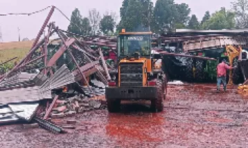 FAEP cobra resposta do poder público após tornados destruírem áreas rurais do Paraná