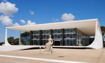 STF entra no fim de semana em guerra interna antes de sessão que pode atingir Moraes