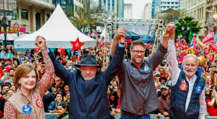 Em Curitiba, Lula revela conversa com Fachin sobre caso Master e faz ataque indireto a Moro