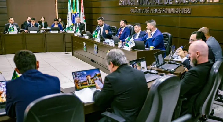 Câmara de Cascavel aprova projetos para incentivo ao primeiro emprego e apoio ao esporte comunitário