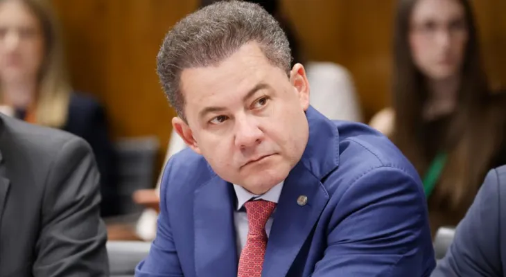 Operação da PF mira deputado Cezinha de Madureira por suposto tráfico de influência em tribunais superiores