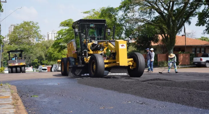 Prefeitura reforça trabalho e mais de 300 quadras já receberam reperfilamento asfáltico em Cascavel