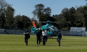 Campanha de Sandro Alex chega de helicóptero a estádio municipal de Pato Branco; quem autorizou?