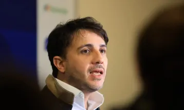 Renan Santos propõe fim do Bolsa Família e tutela federal de municípios