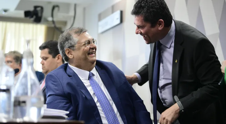Flávio Dino vira munição de Ratinho contra Moro, que nega voto no STF