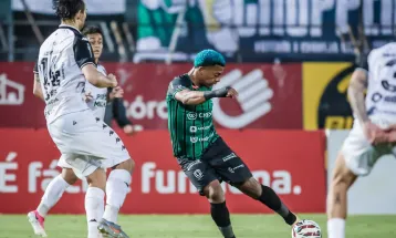Maringá vence Botafogo-PB e chega aos seis pontos na Série C