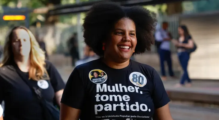 Samara Martins propõe socialismo, estatização e fim da escala 6x1