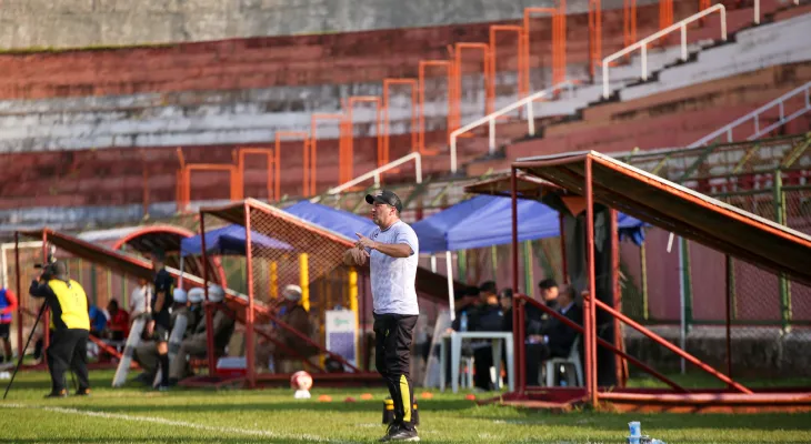 Rodrigo Cascca avalia estreia no comando do Cascavel