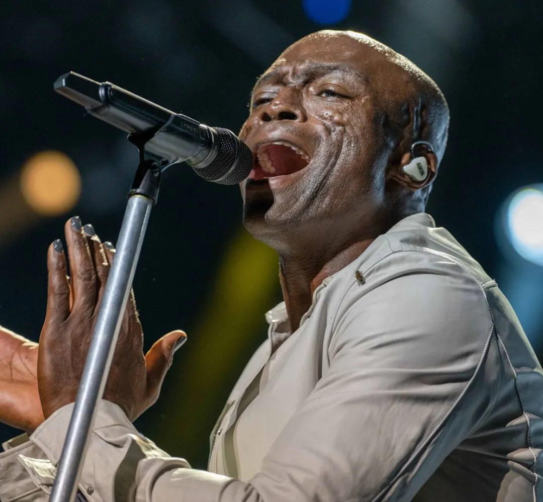 Seal volta a Curitiba após 18 anos com turnê que celebra clássicos dos anos 1990