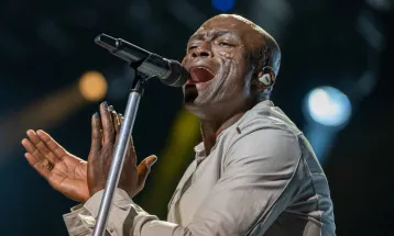 Seal volta a Curitiba após 18 anos com turnê que celebra clássicos dos anos 1990