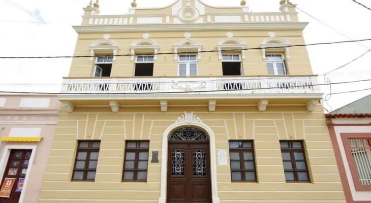 TSE forma maioria para cassar prefeita de Antonina por Tarifa Zero