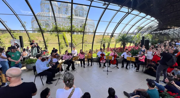 Festival da Primavera leva música e teatro a cinco pontos de Curitiba