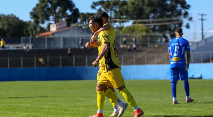 Cascavel goleia o São Joseense e conquista primeira vitória na Copa Paraná