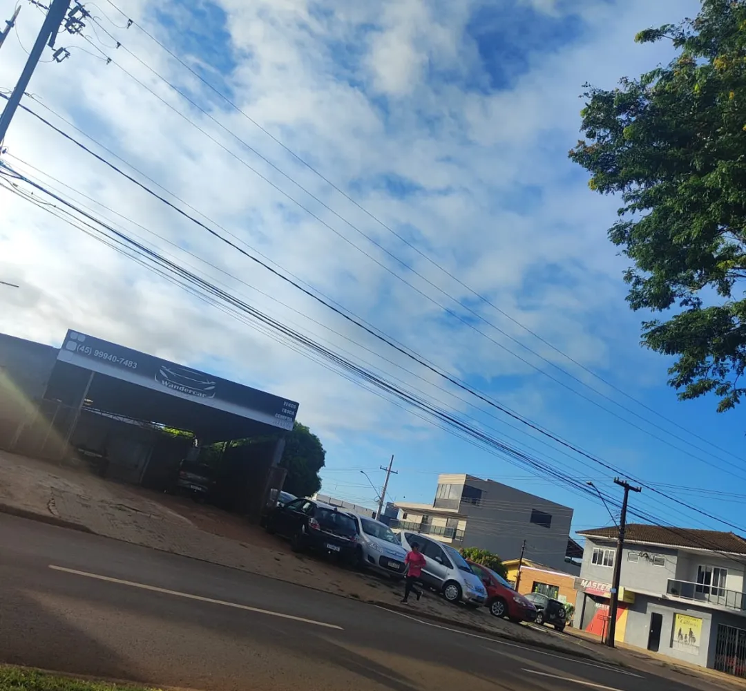 Calor intenso e instabilidade climática marcam a segunda-feira em Cascavel