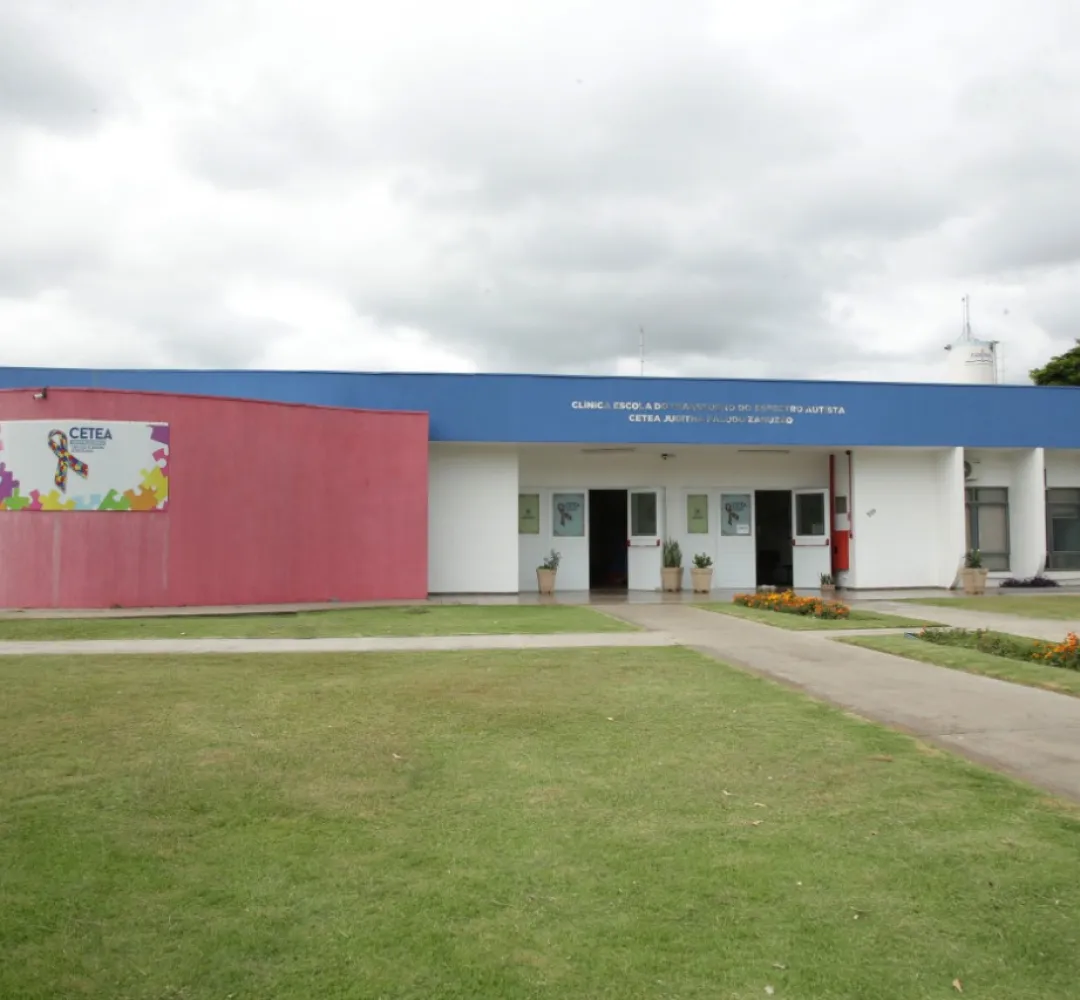 Falta de profissionais no Cetea deixa mais de 500 crianças sem atendimento em Cascavel