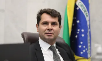 Alexandre Curi lidera disputa ao Senado no Paraná, aponta pesquisa Índice
