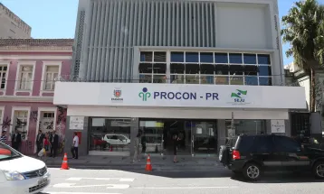 Procons do Paraná orientam beneficiários do INSS sobre descontos indevidos