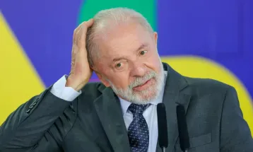 Ao pedir “cautela” na investigação da fraude do INSS, Lula é acusado de interferência na PF