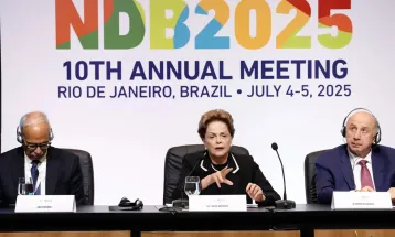 Ninguém quer assumir lugar dos Estados Unidos, diz Dilma Rousseff