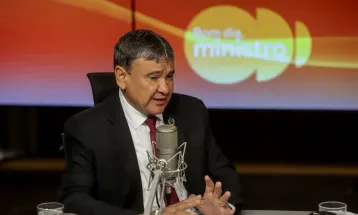 Tarifaço pode reduzir inflação de alimentos no Brasil, diz ministro